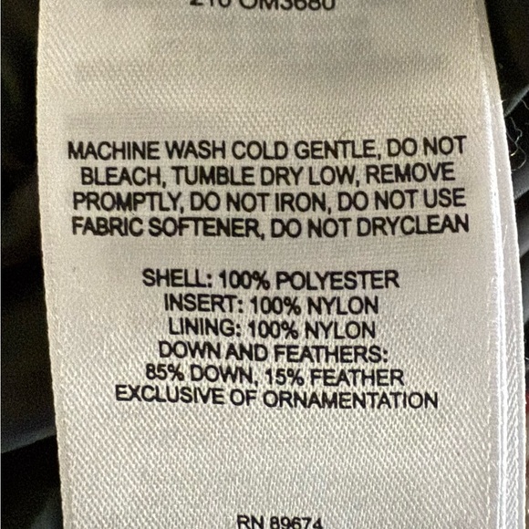 Mountain Hardwear Black Men's Down Jacket (Subzero) - Picture 11 of 13